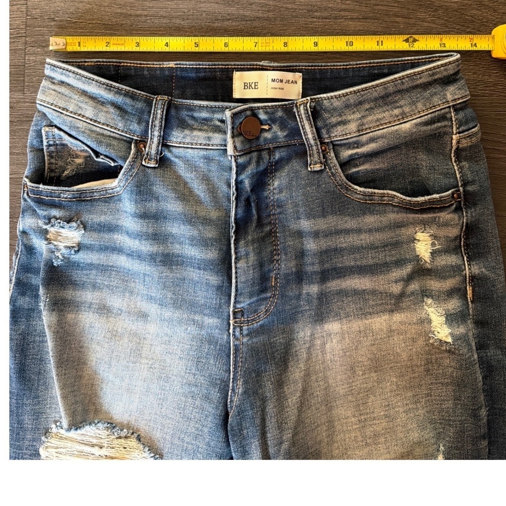 BKE Mom Jeans Womens 26 High Rise Distressed Ripped Denim Medium Wash - Picture 6 of 7